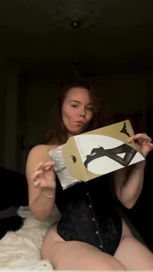 Nya stayups i lager www.makesecrets.se #stayups #lyxigaunderkläder #lingerie #korsett #underkläder #lyxigspets #morgonrock